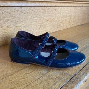 Zara navy patent leather Mary Janes, size 1